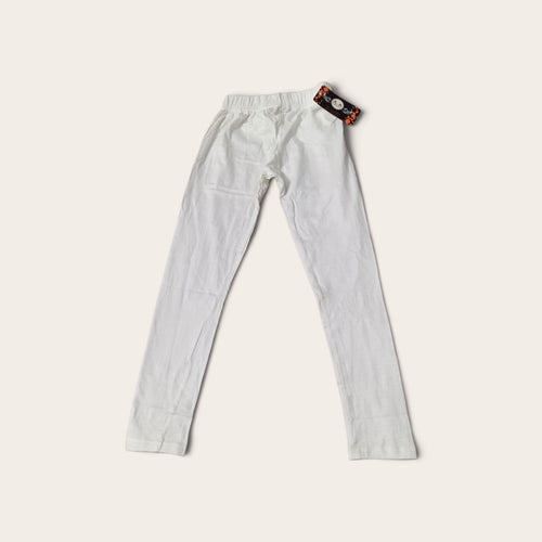 AllurifyYou white leggings featuring a comfortable elasticated waistband and a soft, breathable fabric blend.